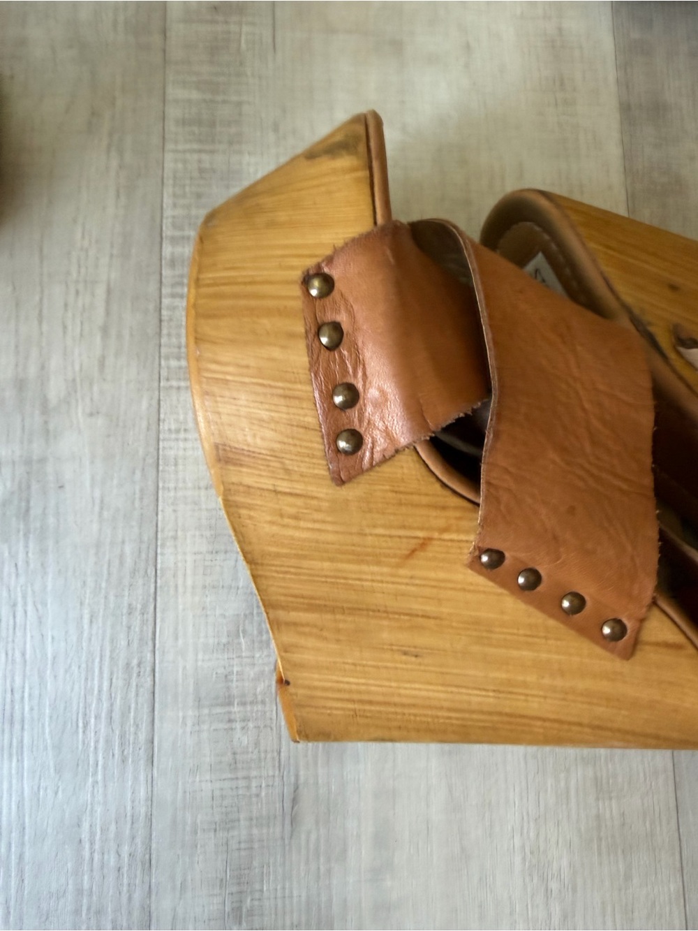 Steve Madden Tan Leather Crisscross Wedge Sandals with Studs - Picture 6 of 14